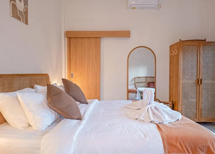 Spacious 2br Private Pool In * Seminyak