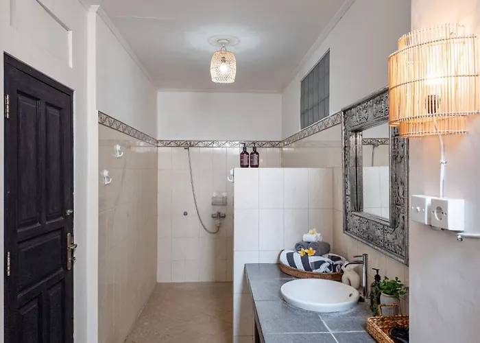 Spacious 2br Private Pool In * Seminyak