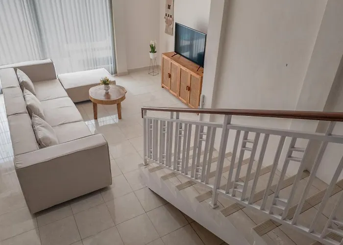 Villa Spacious 2br Private Pool In *